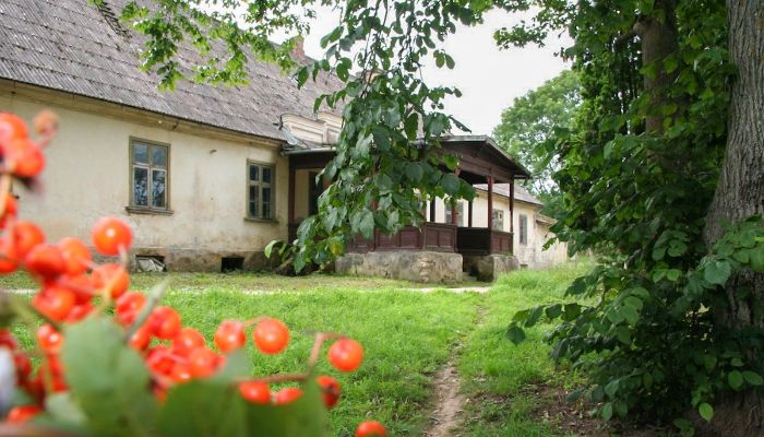 Herrgård i västra Lettland, 15 km till Östersjön