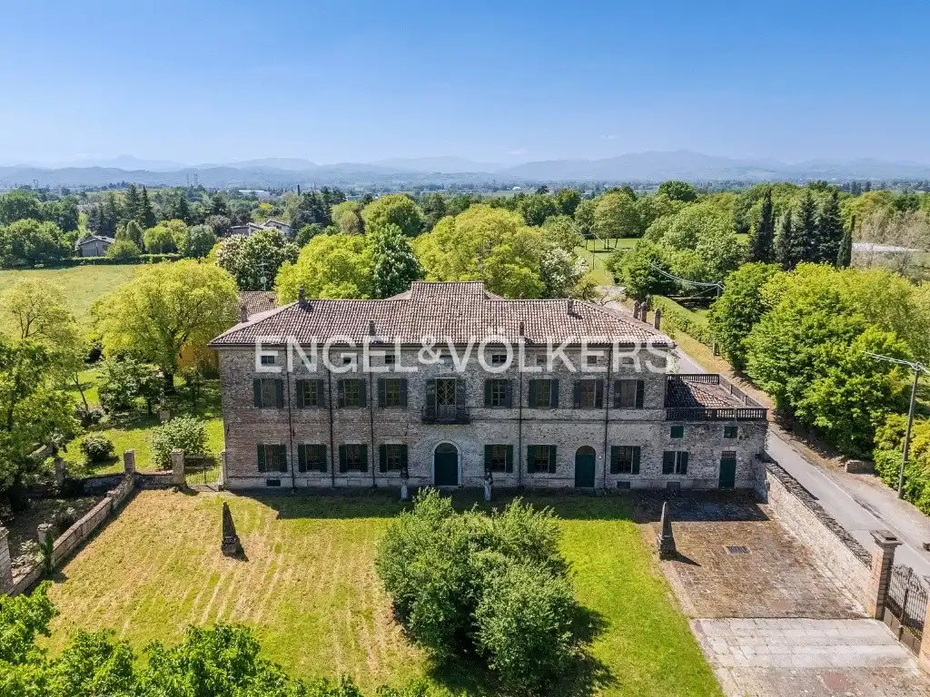 Zdjęcia Pałac / Historyczna willa "Micheli-Mariotti" w Montechiarugolo koło Parmy
