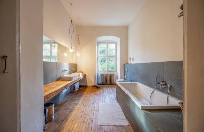 Zamek na sprzedaż 16259 Bad Freienwalde (Oder), Brandenburgia, Badezimmer - Wohnung des Schlossherren OG