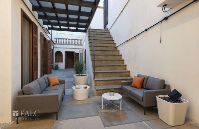 Pałac miejski na sprzedaż Santanyí, Baleary, Patio - Garten, Modern - (KI generiert)