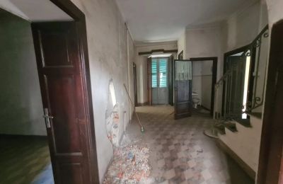 Dom wiejski na sprzedaż Magognino, Piemont:  Hala wejściowa
