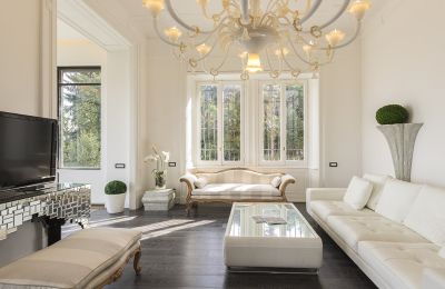 Zabytkowa willa na sprzedaż 28838 Stresa, Piemont, Widok z wnętrza 2