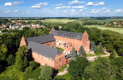 Zamek na sprzedaż Barciany, Plac Zamkowy 1, Warmińsko-mazurskie, Zdjęcie 1/9