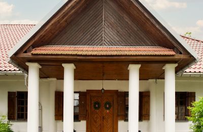Pałac Lusina, Małopolskie