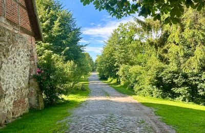 Zamek na sprzedaż 18513 Glewitz, Turow 19, Meklemburgia-Pomorze Przednie, Traditionsreicher Schlossweg mit Historischem Pflaster