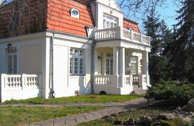 Zabytkowa willa Piastów, Mazowieckie