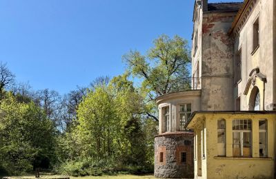 Pałac na sprzedaż Bronów, Bronów 20, Dolnośląskie, Widok z boku