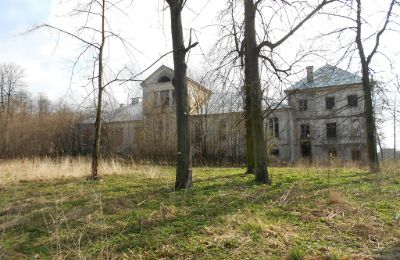 Dwór na sprzedaż Oleszno, Świętokrzyskie,, Widok z boku