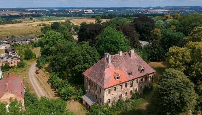 Pałac na sprzedaż Kostrzyna, Dolnośląskie,  Polska