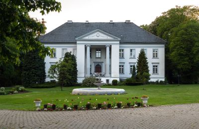 Pałac na sprzedaż Maciejowice, województwo opolskie:  