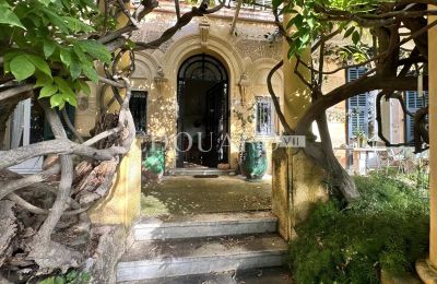Apartament w zabytkowym budynku na sprzedaż Menton, Provence-Alpes-Côte d'Azur, Wejście