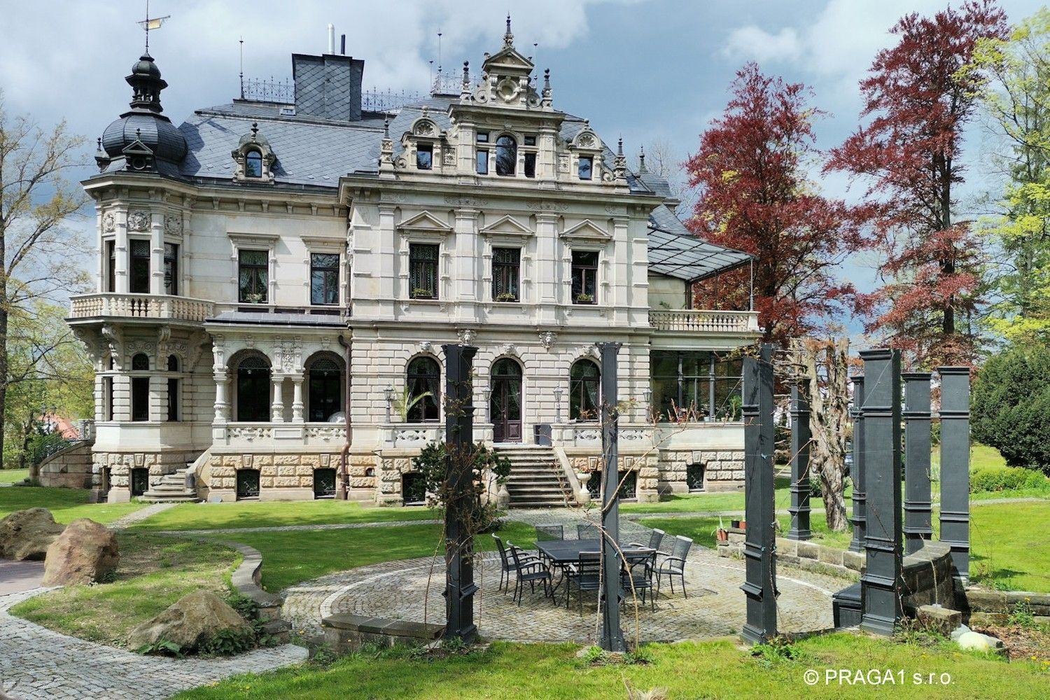 Zdjęcia Neorenesansowy pałac w Czechach