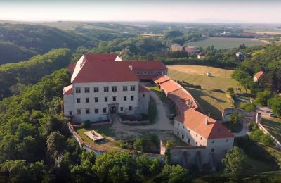 Zamek na sprzedaż Jihomoravský kraj:  Widok z zewnątrz