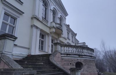 Pałac na sprzedaż Lubstów, województwo wielkopolskie:  Taras