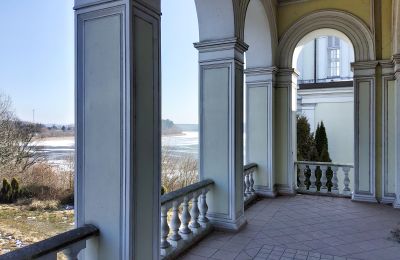Pałac na sprzedaż Lubstów, Pałac w Lubstowie, Wielkopolskie, Loggia
