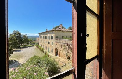 Zabytkowa willa na sprzedaż Siena, Toskania:  RIF 2937 Ausblick