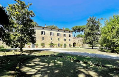 Zabytkowa willa na sprzedaż Siena, Toskania:  Widok z zewnątrz