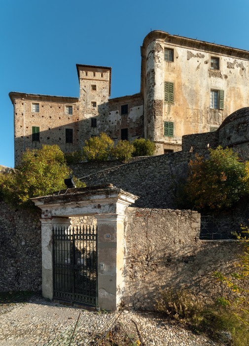 Zamki w północnych Włoszech: Balestrino, Balestrino