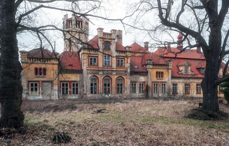 Jetřichovice, Zamek Jetřichovice - Zamek Jetřichovice w środkowych Czechach