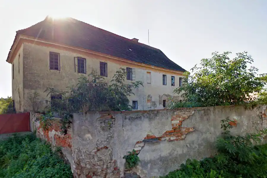 Restauracja czeskiego zamku w toku