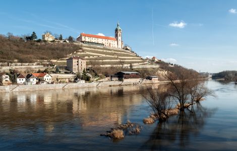 /pp/cc_by/thumb-cz-zamek-melnik.jpg