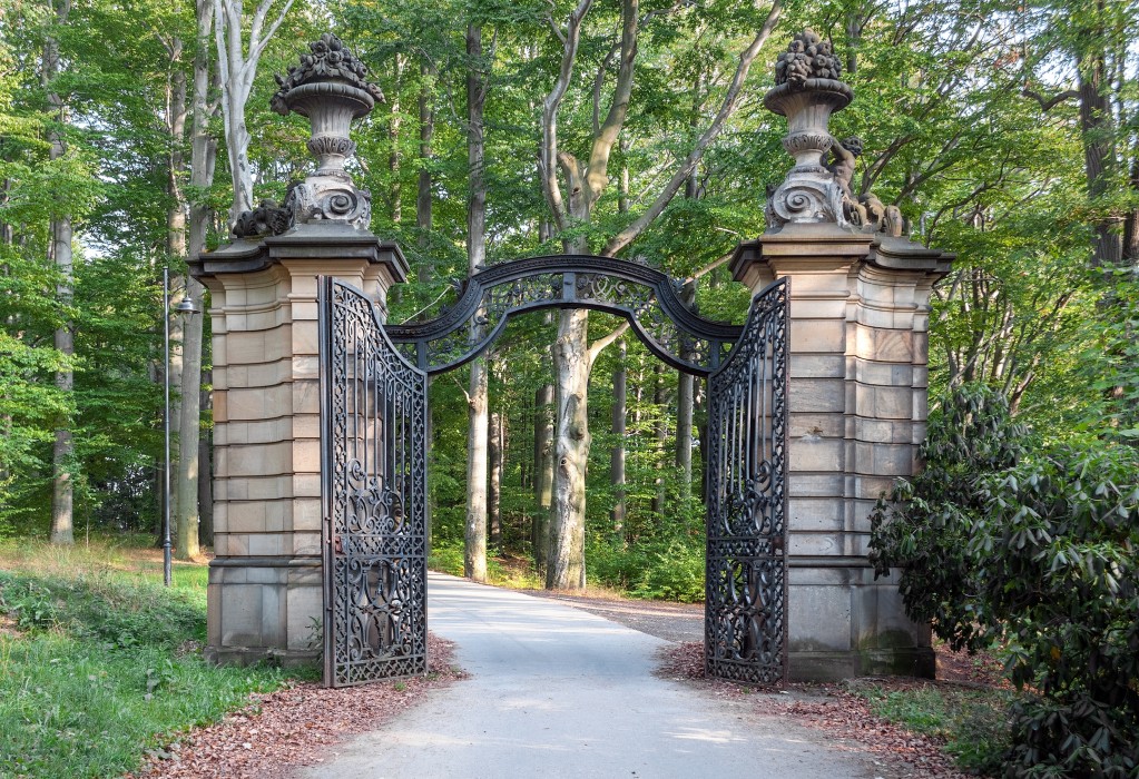 Zamek Książ: Brama w parku, Wałbrzych