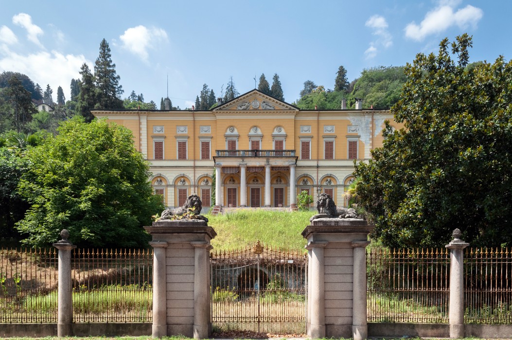 Posiadłości nad jeziorem Maggiore: Villa Fraggiana w Meina, Meina