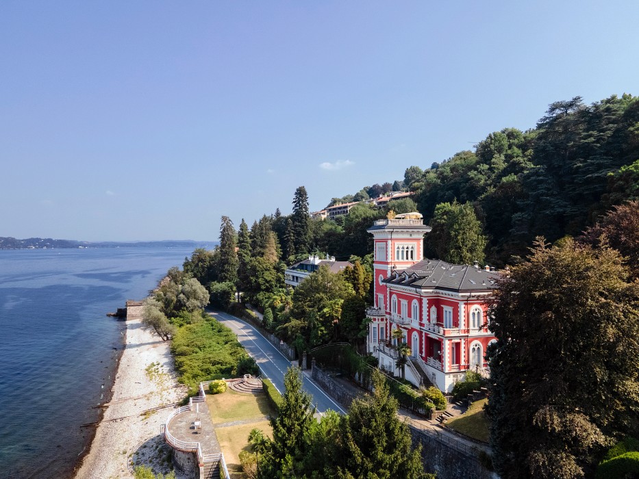 Romantyczne wille w Stresa: Villa Excelsior Niobe, Stresa