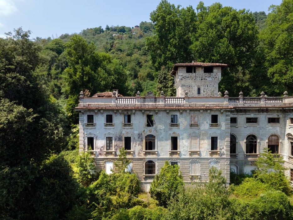 Posiadłości nad jeziorem Maggiore: Villa Cavallini, Lesa