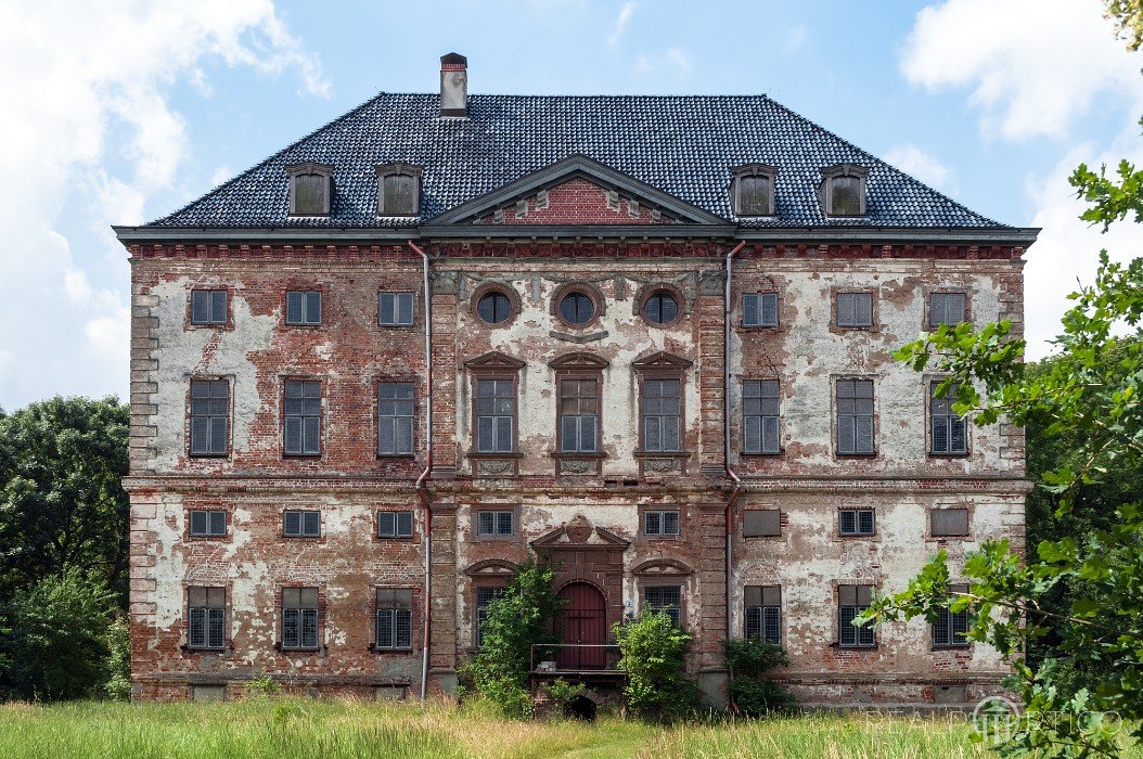 Pałace w Meklemburgii-Pomorzu Przednim: Rossewitz, Subzin