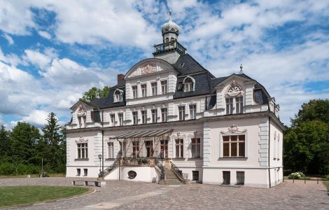 /pp/cc_by_nc_sa/thumb-deutschland-brandenburg-uebigau-schloss.jpg