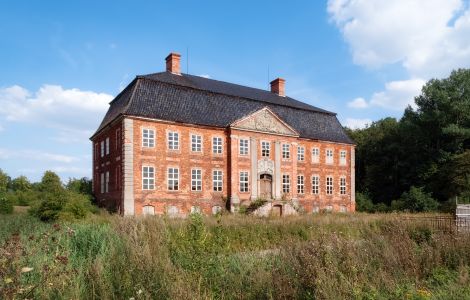 Johannstorf, Am Hof - Pałace w Meklemburgii-Pomorzu Przednim: Johannstorf