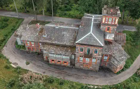 Pałace, dwory, wille Łotwa