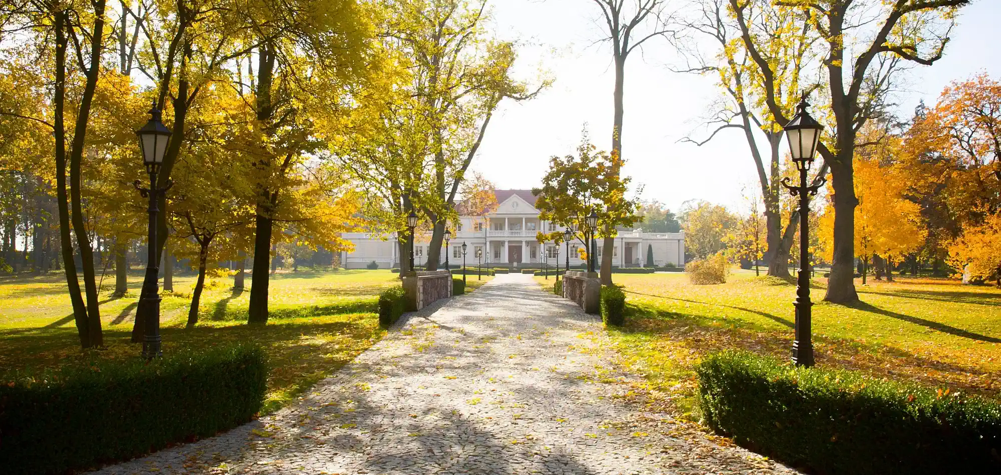 Luksusowa zabytkowa nieruchomość kwietnia 2026