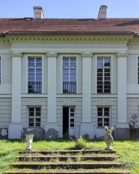 Pałac w Siedlcu, Wielkopolskie, Oferta października 2025