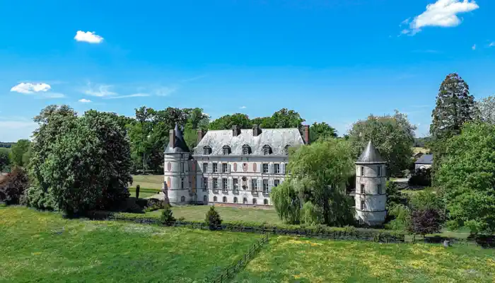 Pałac na sprzedaż Sens, Bourgogne-Franche-Comté,  Francja