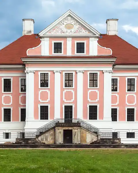 Zdjęcia /pp/lumen/schloesser-deutschland.webp