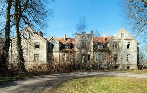 Neese, Fritz-Reuter-Straße - Sprzedaż pałaców i dworków w Niemczech