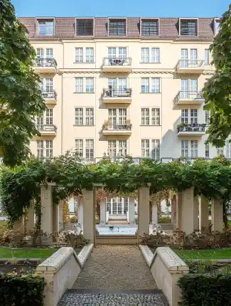 Loft w kamienicy przy Kurfürstendamm w Berlinie