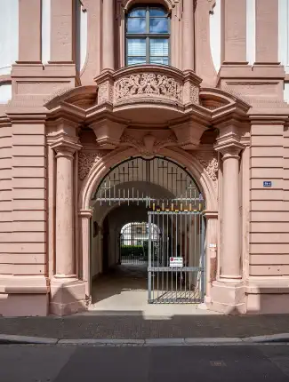 Apartament w barokowym pałacu miejskim w historycznym centrum Moguncji