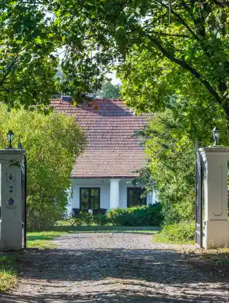 Dworek XVIIIw. Mazowieckie hotel pensjonat, Trębki Nowe, Mazowieckie