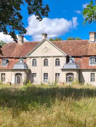 Lubuskie: Barokowy pałac/dwór na prywatnym półwyspie, 66-300 Bobowicko, Lubuskie
