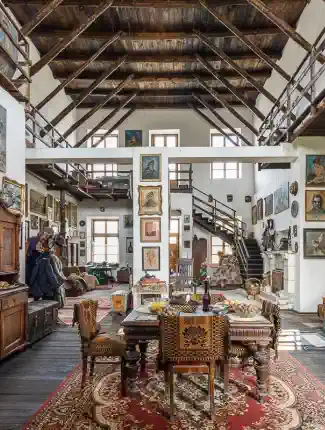 Wyjątkowy, zabytkowy, klasycystyczny dwór z 4 ha parkiem, w malowniczej okolicy 3 uzdrowisk: Buska, Solca i Pińczowa, Bosowice, Świętokrzyskie