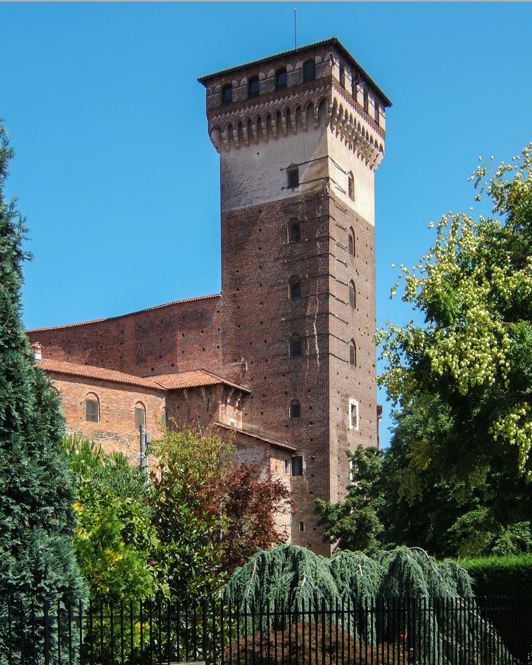 Włoskie wille i zamki: Castello Rovasenda