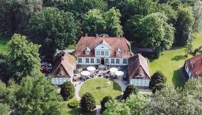 Pałac na sprzedaż Neustadt-Glewe, Meklemburgia-Pomorze Przednie,  Niemcy