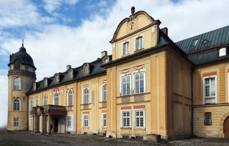Sprzedane: Pałac w Żelaźnie