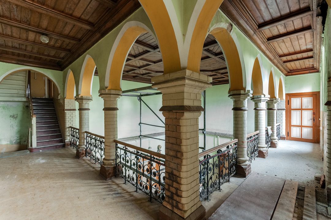Hol wejściowy stary pałac w Niemczech