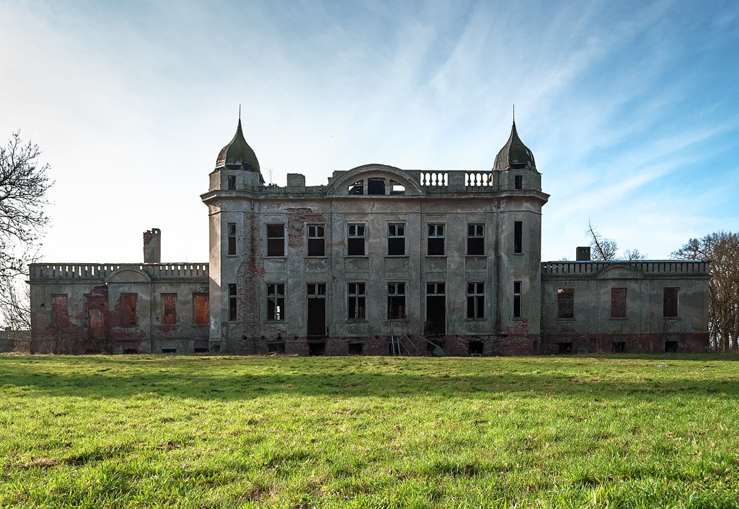 Ruiny pałacu w Unii, słupecki, Wielkopolska