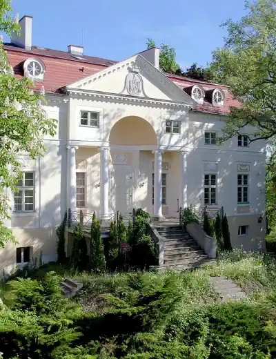 Pałac pod Wrocławiem marca 2026